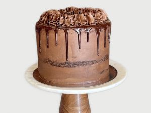 CHOCOLATE CAKE